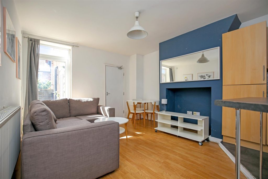 (£130pppw) 91 Bolingbroke Street, Heaton, Newcastle Upon Tyne, NE6
