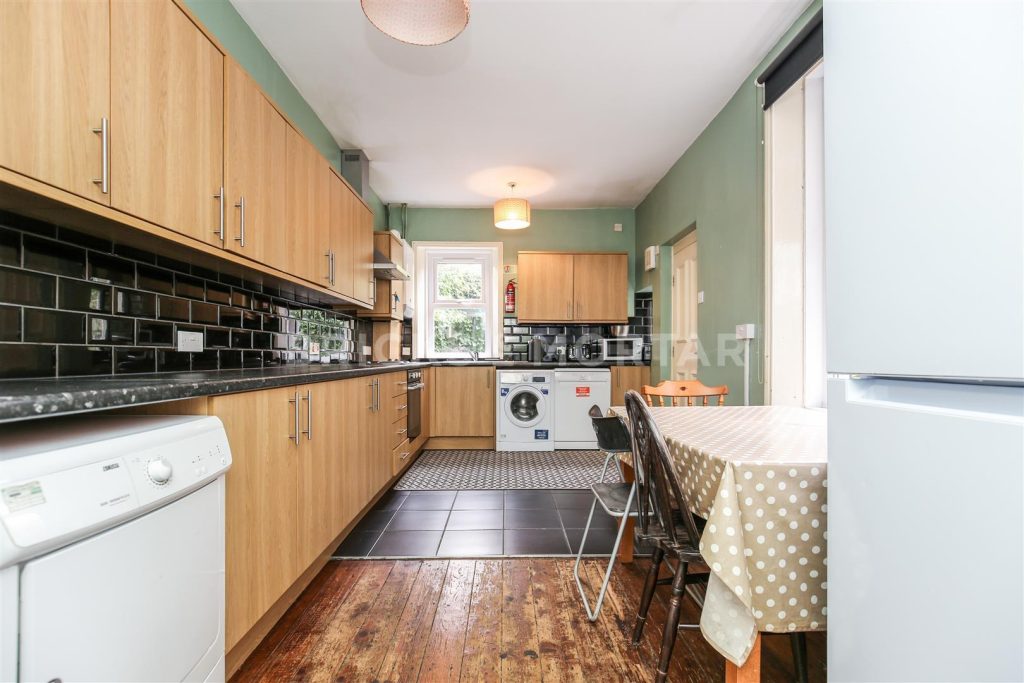 (£160pppw) Manor House Road, Jesmond, Newcastle Upon Tyne, NE2