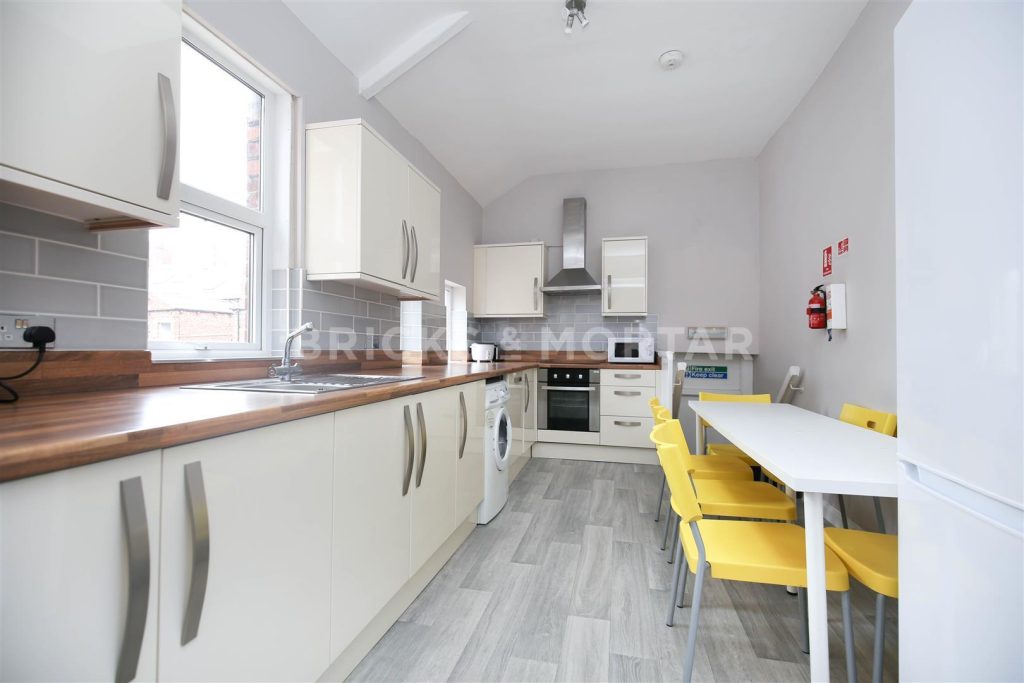 (£150pppw) Lavender Gardens, Jesmond, Newcastle Upon Tyne