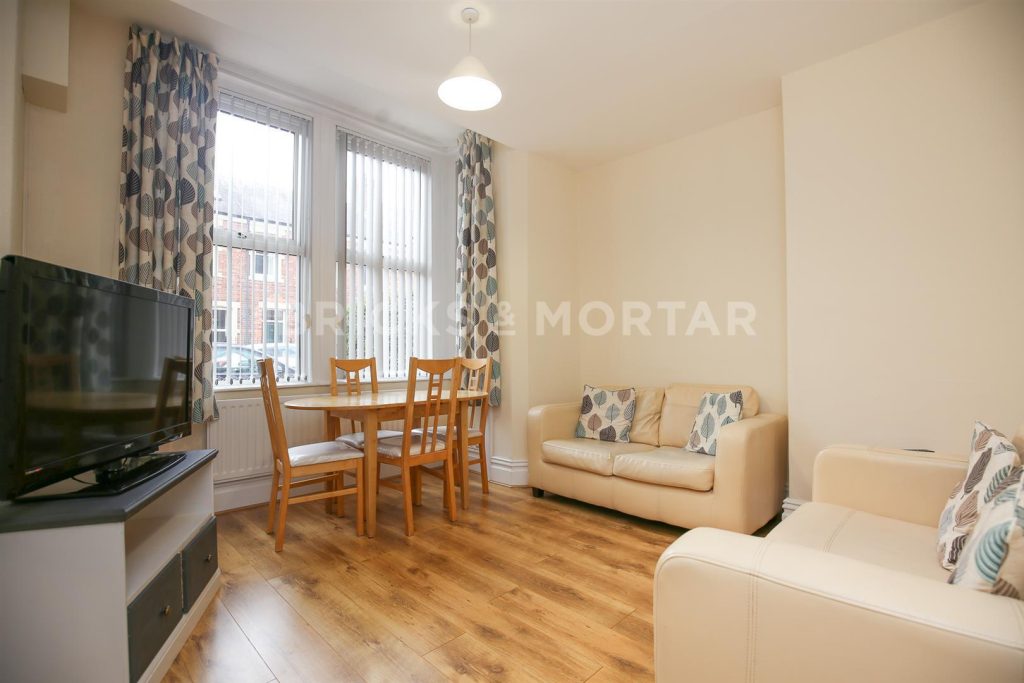 (£90pppw) Windsor Terrace, South Gosforth, NE3