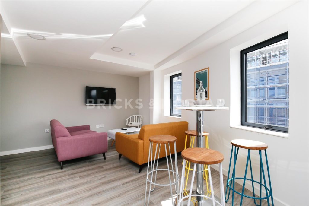 (£150pppw inc wifi and TV license) St James Street, City Centre, NE1